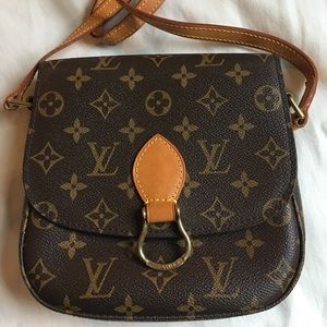 Authentic “Like New”  Louis Vuitton Purse
